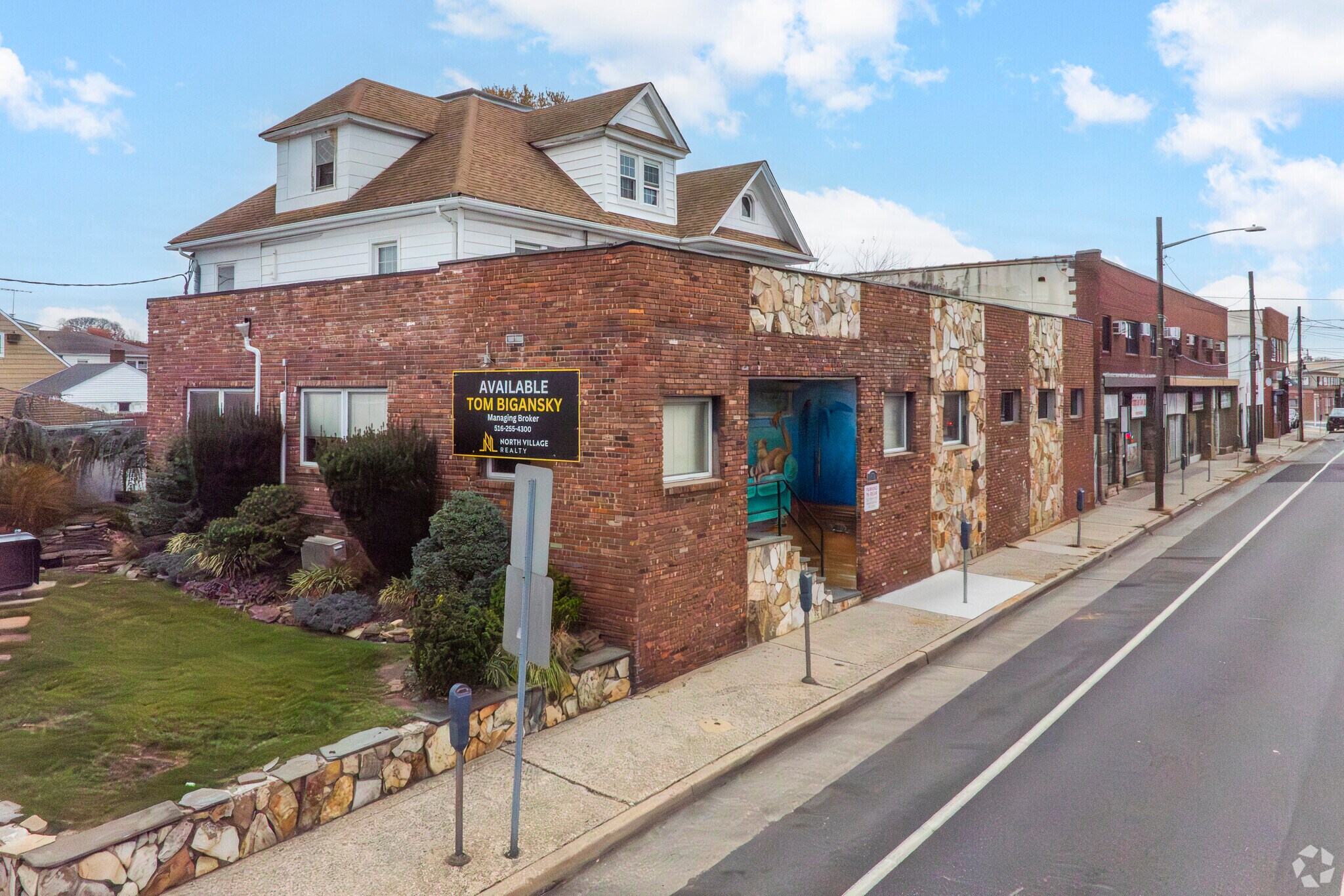73 W Merrick Rd, Valley Stream, NY for sale Primary Photo- Image 1 of 1
