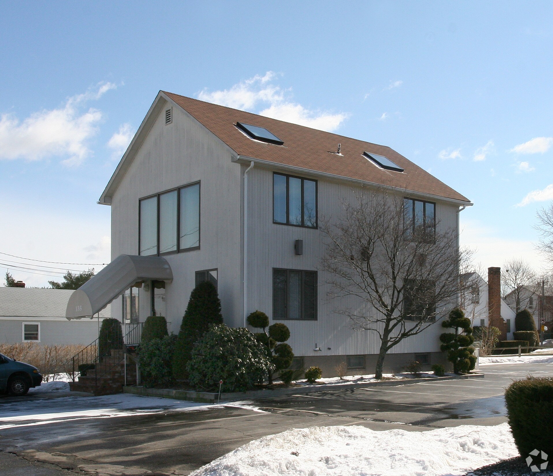 135 Atwood Ave, Cranston, RI 02920 Office for Sale