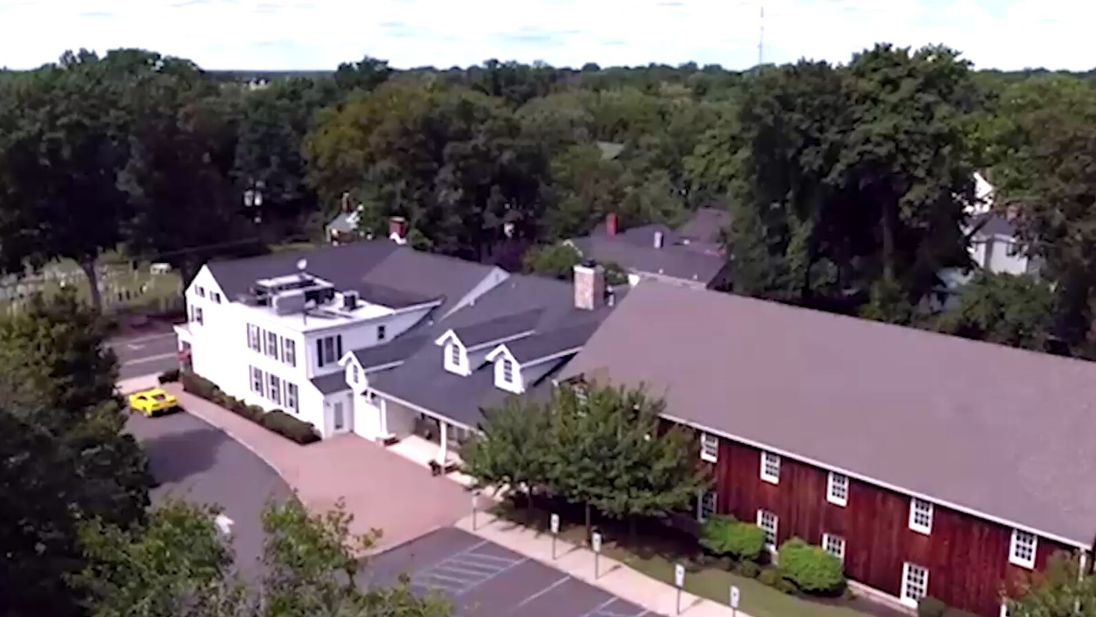 21 S Main St, Cranbury, NJ 08512