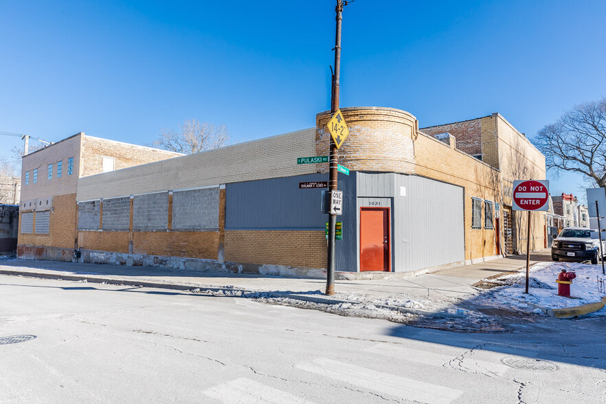 1031 S Pulaski Rd, Chicago, IL for sale - Building Photo - Image 1 of 1