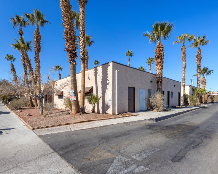 3838-3856 Raymert Dr, Las Vegas, NV for sale - Building Photo - Image 2 of 6