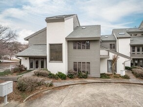 1010 E North St, Greenville, SC for lease Building Photo- Image 2 of 13