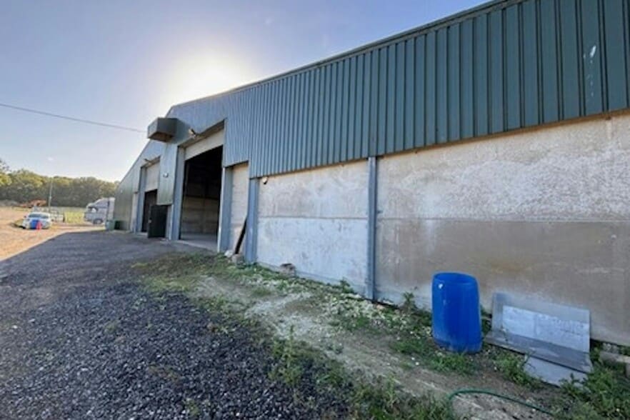 Long Lane, Odiham for lease - Building Photo - Image 2 of 2