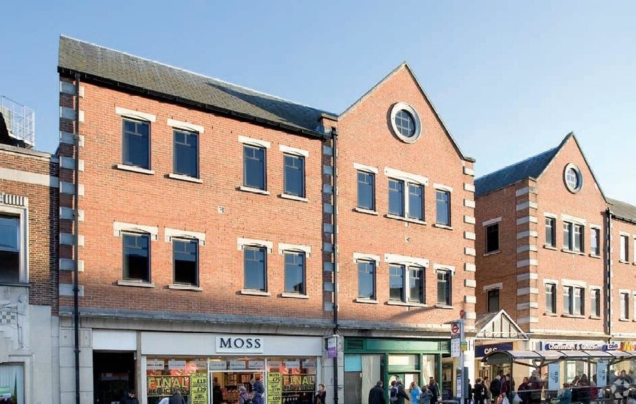 Adams Walk, Kingston Upon Thames for sale - Primary Photo - Image 1 of 1