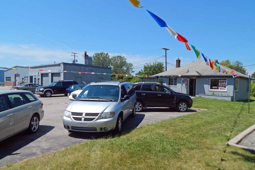 26796 Telegraph Rd, Flat Rock, MI for sale - Primary Photo - Image 1 of 1