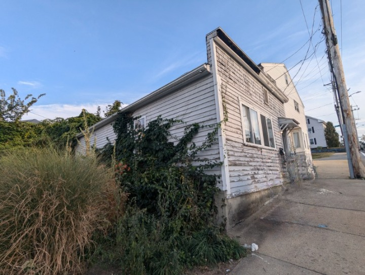 994 Main St, West Warwick, RI for sale Building Photo- Image 1 of 1