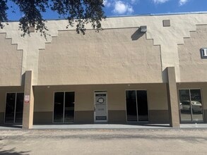 8001 W 26th Ave, Hialeah, FL for lease Interior Photo- Image 2 of 14