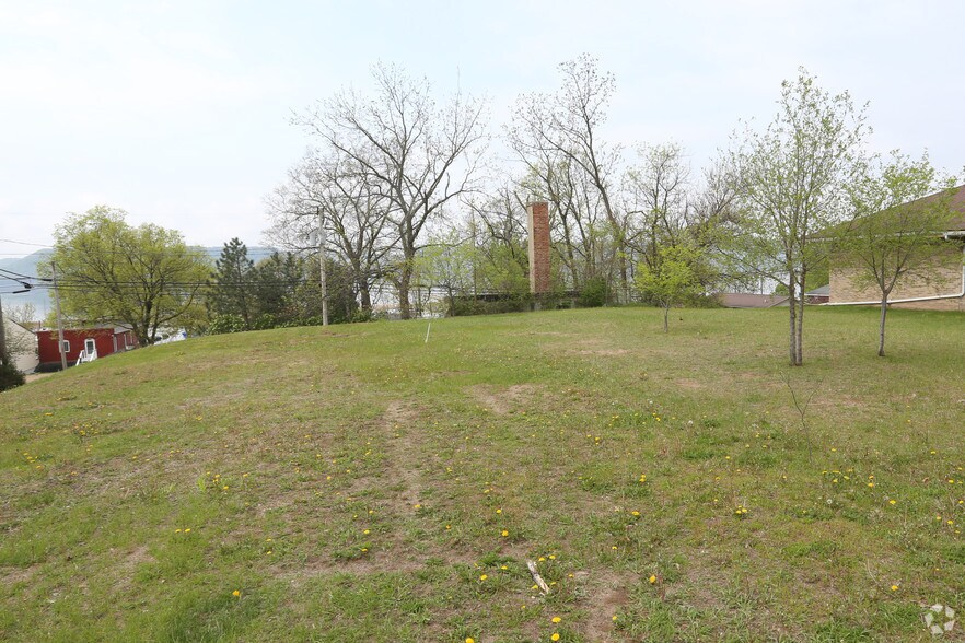 413 2nd St, Pepin, WI for sale - Primary Photo - Image 1 of 1