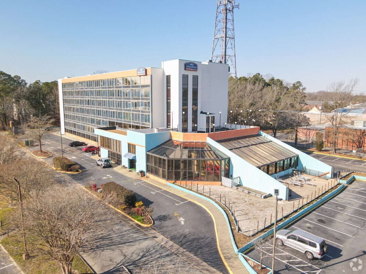 6483 Richmond Rd, Williamsburg, VA 23188