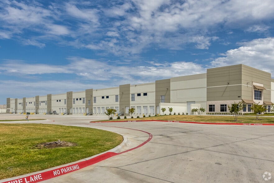 200 Planters Rd, Sunnyvale, TX for sale - Primary Photo - Image 1 of 1