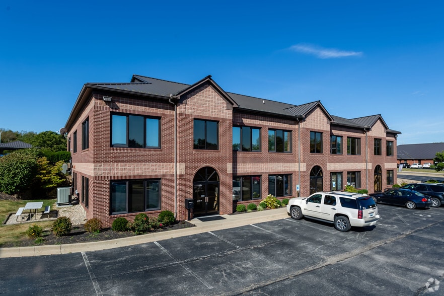 2617 Legends Way, Crestview Hills, KY for sale - Building Photo - Image 1 of 1