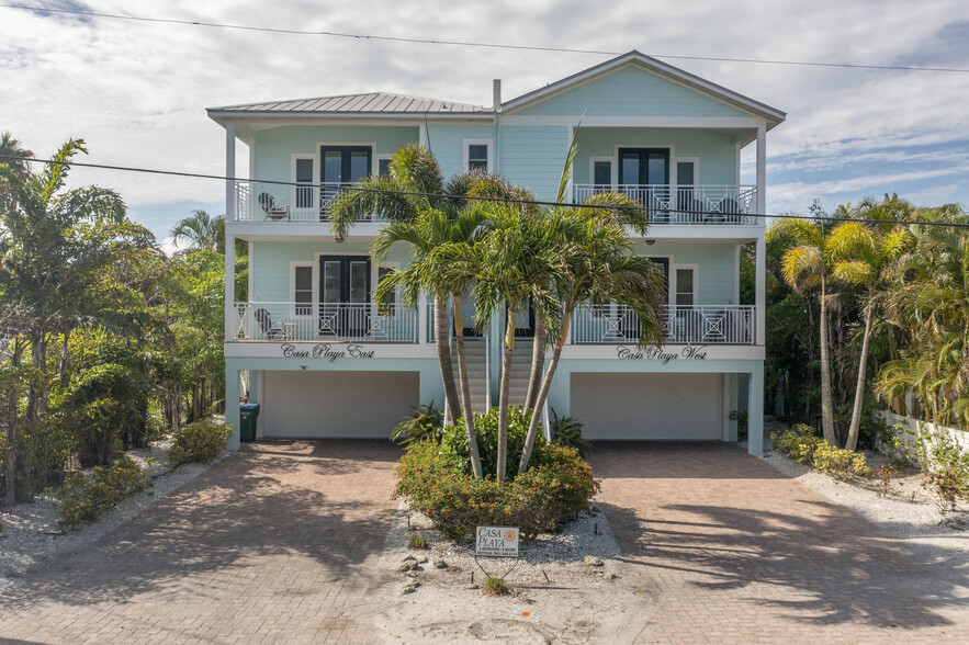 105 4th St S, Bradenton Beach, FL for sale - Primary Photo - Image 1 of 19