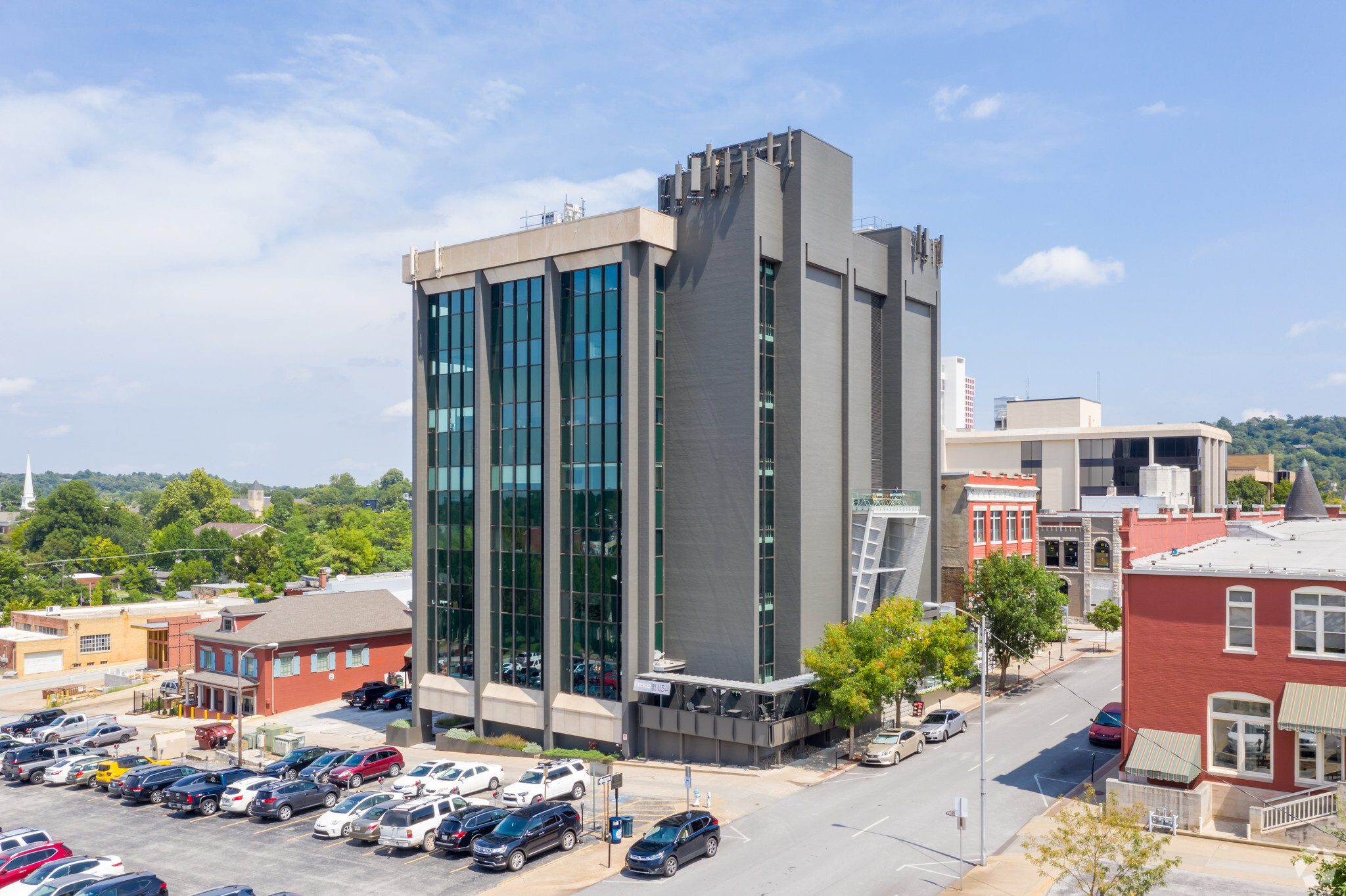 112 W Center St, Fayetteville, AR for lease Primary Photo- Image 1 of 33