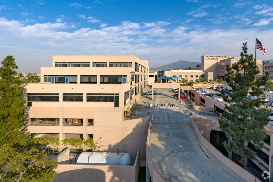 1505 Wilson Ter, Glendale, CA for lease - Building Photo - Image 2 of 5