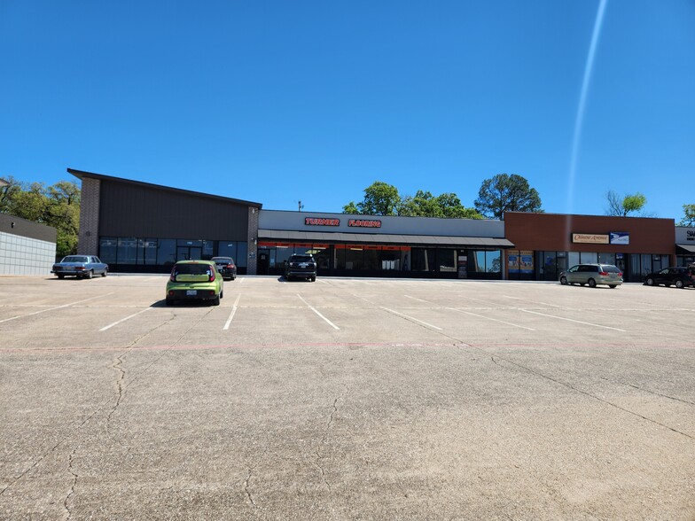 8703-8743 Bedford Euless Rd, Hurst, TX for lease - Building Photo - Image 1 of 6