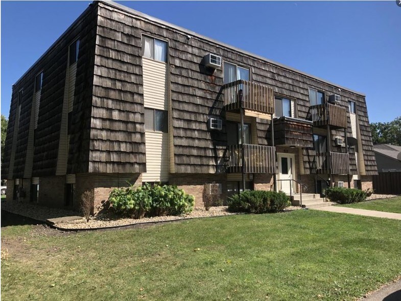 517 4th Ave SW, Pipestone, MN for sale - Primary Photo - Image 1 of 1