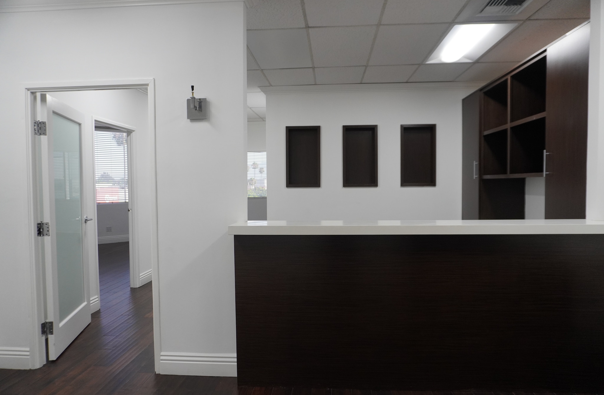 6350 Laurel Canyon Blvd, North Hollywood, CA for lease Interior Photo- Image 1 of 4