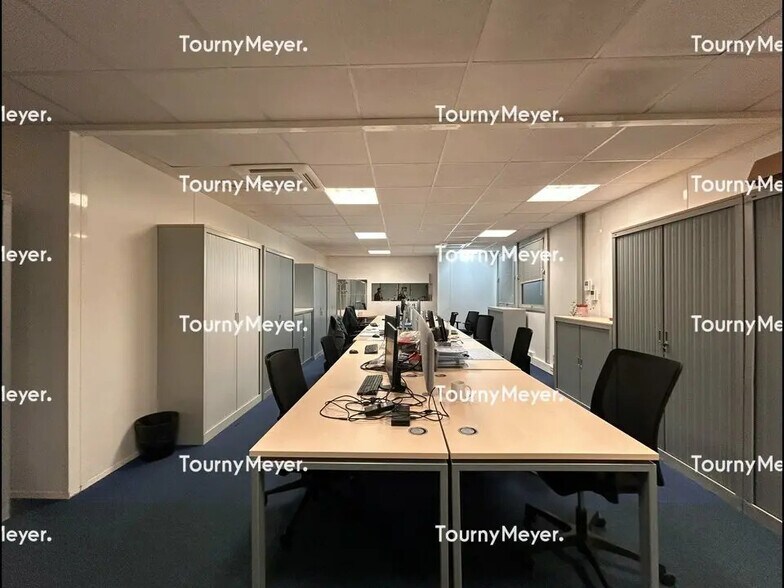 Office in Labège for lease - Interior Photo - Image 3 of 20