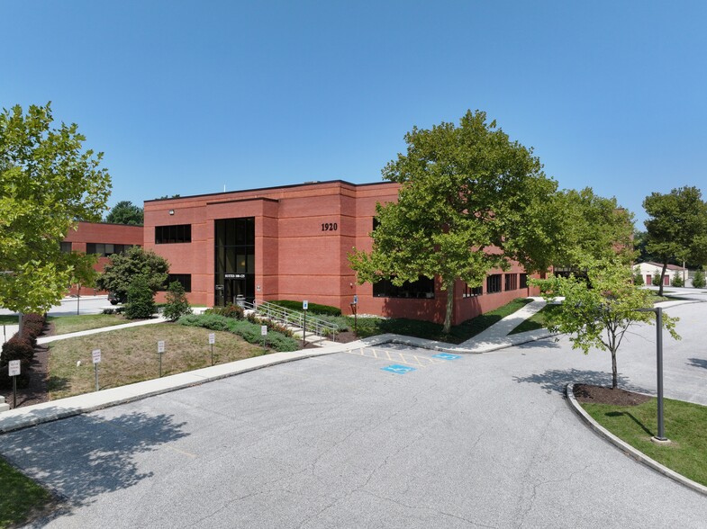 1920 Greenspring Dr, Timonium, MD for lease - Building Photo - Image 1 of 11