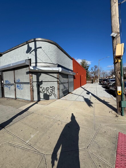 23111-231-19 Merrick Blvd, Laurelton, NY for lease - Building Photo - Image 2 of 7