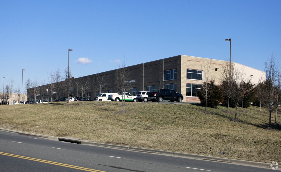 12061-12109 Cadet Ct, Manassas, VA for lease - Primary Photo - Image 2 of 3