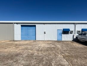 13001 Veterans Memorial Dr, Houston, TX for lease Interior Photo- Image 1 of 10