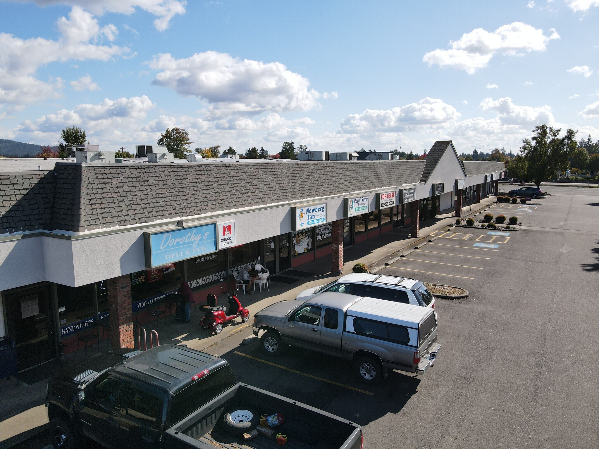 110-122 Everest Rd, Newberg, OR for sale Building Photo- Image 1 of 1