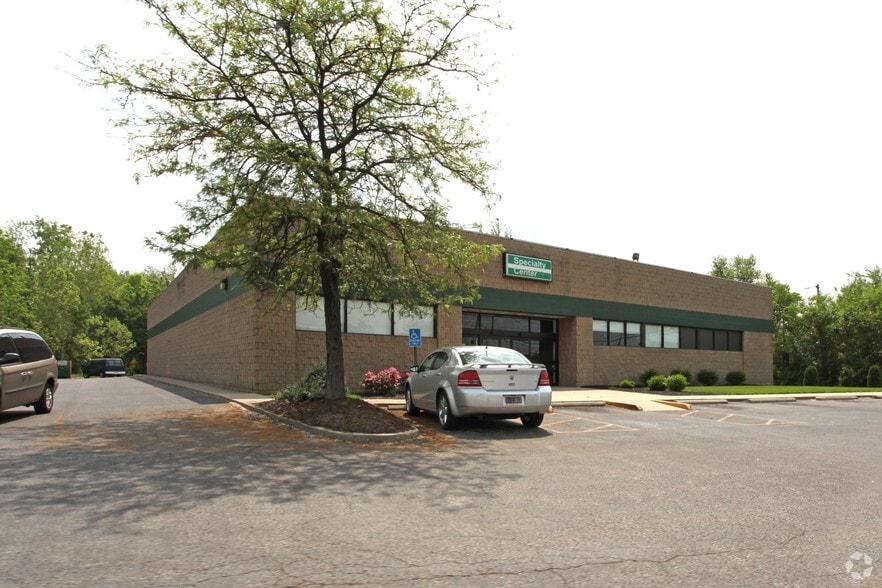 1802 E 10th St, Jeffersonville, IN for sale - Building Photo - Image 3 of 85