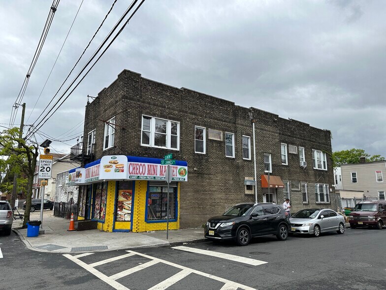 291 Clinton Pl, Newark, NJ 07112