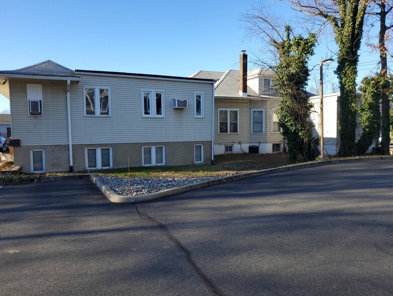 2733 Nottingham Way, Hamilton, NJ for lease - Building Photo - Image 3 of 7