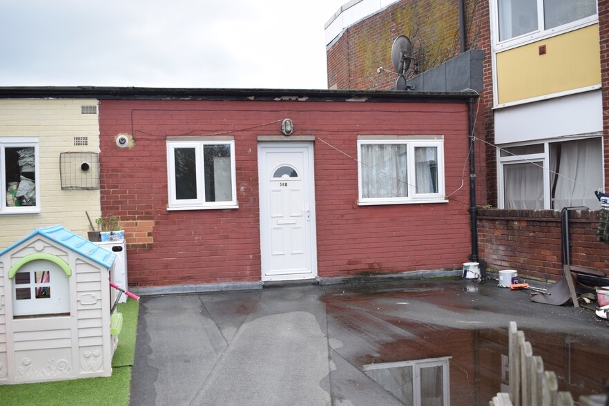 58 West St, Havant for sale - Building Photo - Image 2 of 4