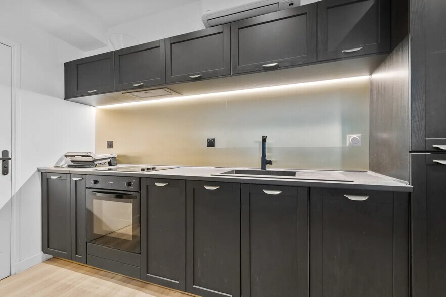 Office in Le Pré-Saint-Gervais for sale - Building Photo - Image 3 of 9