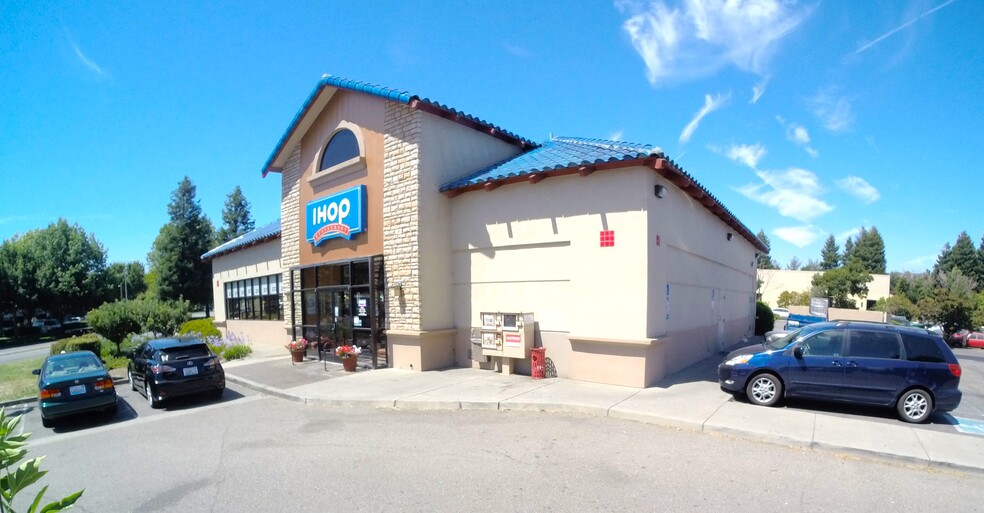 5312 Old Redwood Hwy, Petaluma, CA for lease - Building Photo - Image 3 of 14