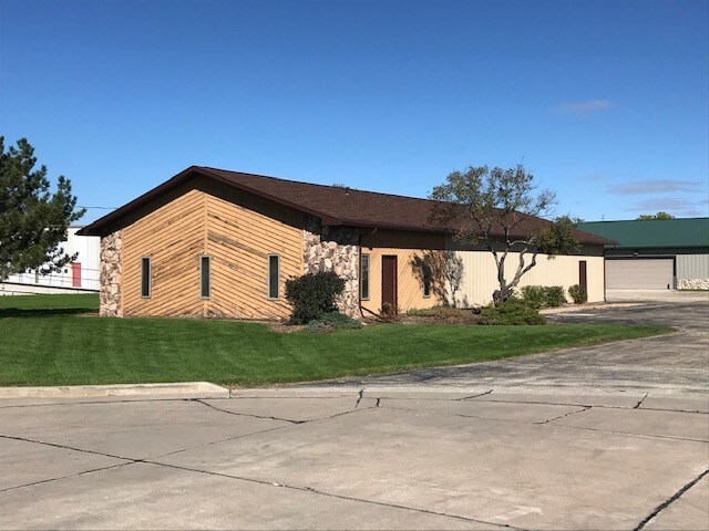 Little Chute Wi >> 1800 Hamilton Ct Little Chute Wi 54140 Property For Lease On Little Chute Wi >> 1800 Hamilton Ct Little Chute Wi 54140 Property For Lease On