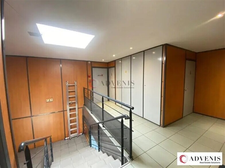 Office in Mérignac for lease - Interior Photo - Image 3 of 12