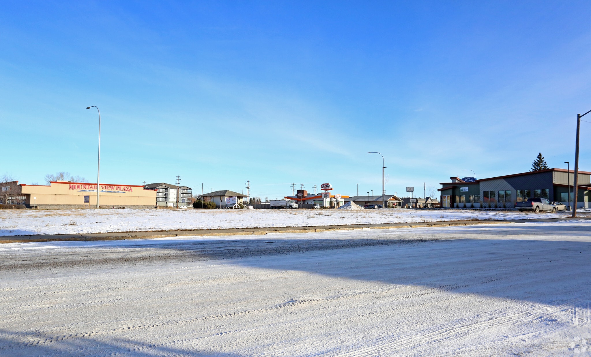 6116 46th St, Olds, AB for sale Primary Photo- Image 1 of 1