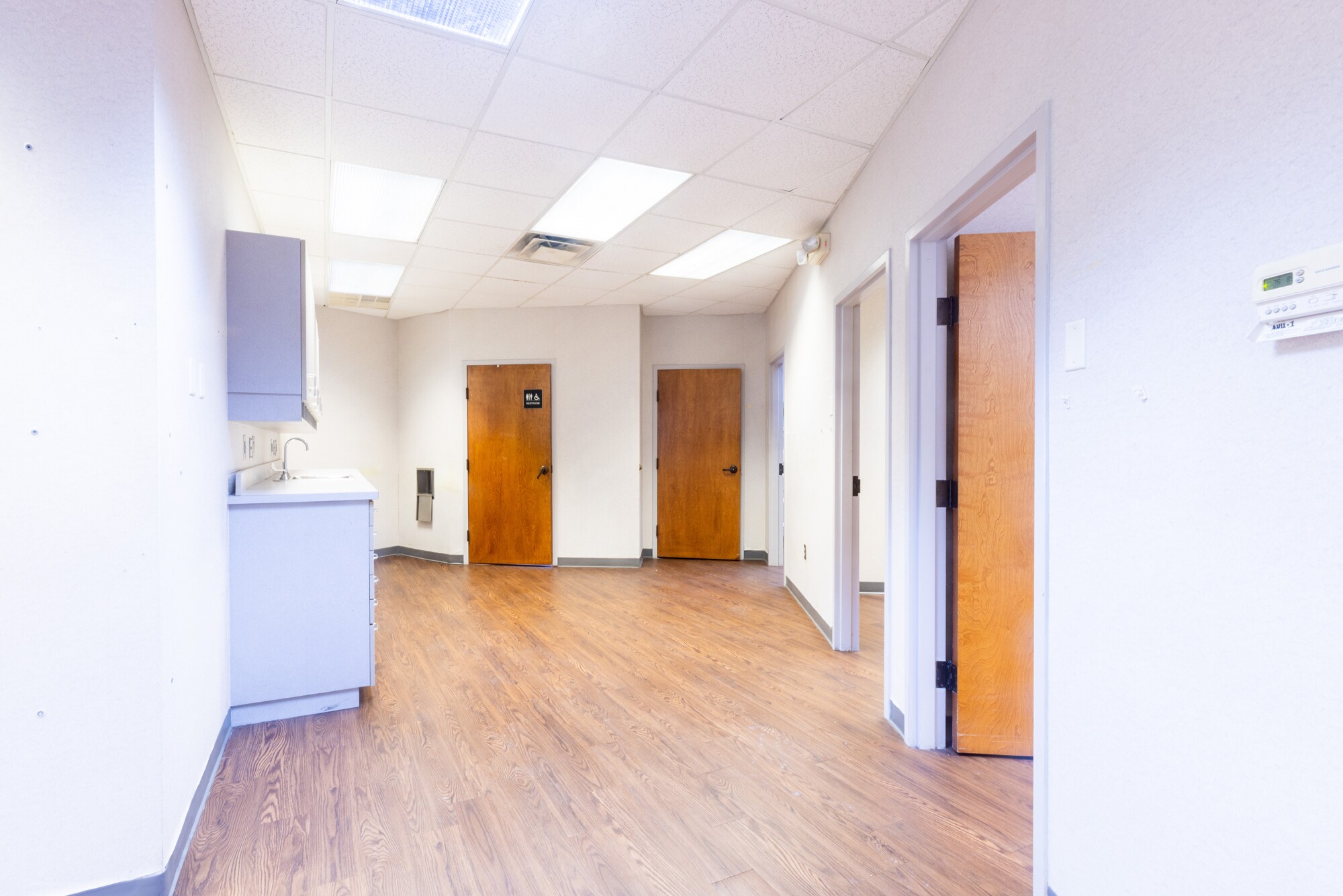 Suite H Interior Photo 9