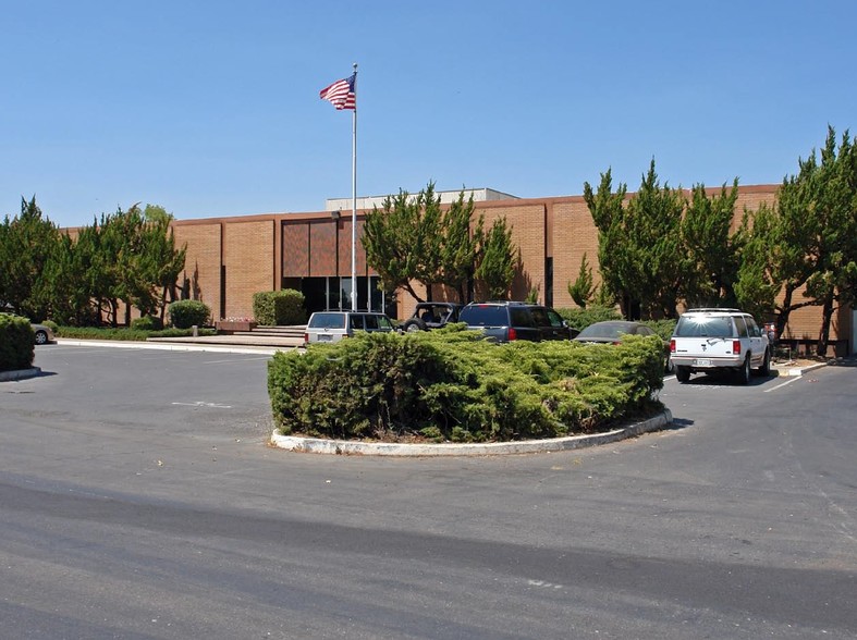 3920 Security Park Dr, Rancho Cordova, CA for sale - Building Photo - Image 1 of 2