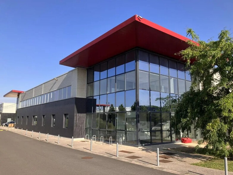 139 Rue Rateau, La Courneuve for lease - Building Photo - Image 1 of 9