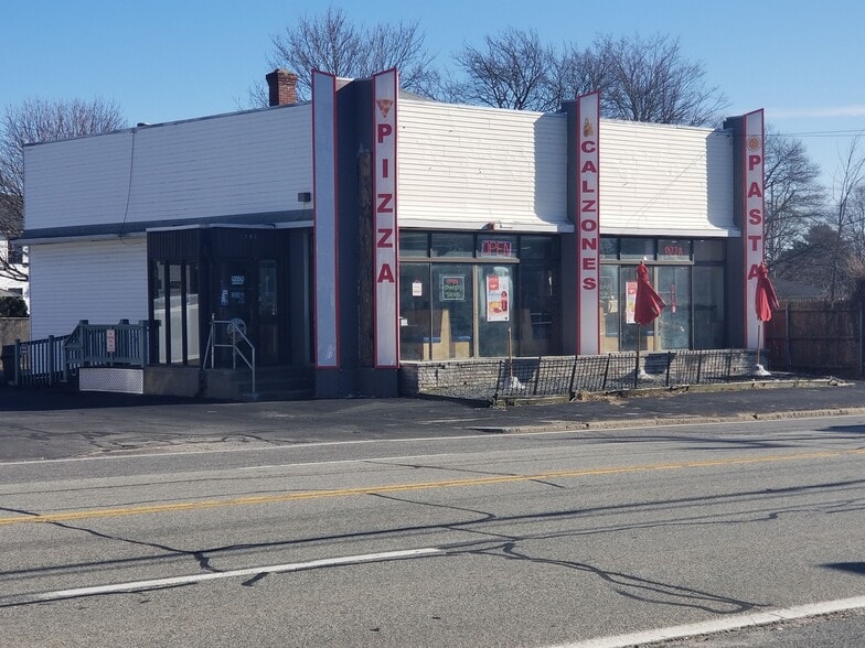 2792 Pawtucket Ave, East Providence, RI 02914