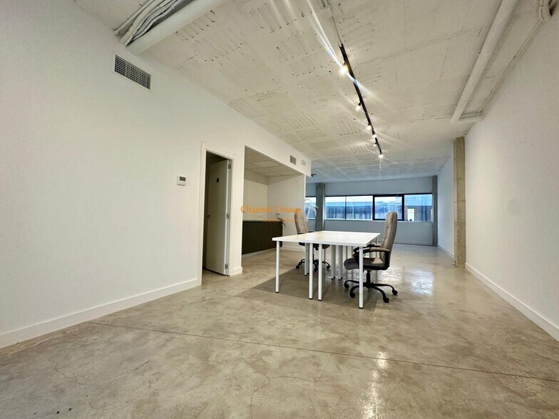 Office in ELX, Alicante for lease - Building Photo - Image 1 of 4