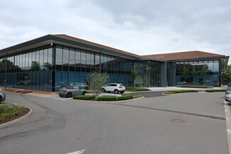 More details for 2 Basingstoke Rd, Reading - Office for Lease