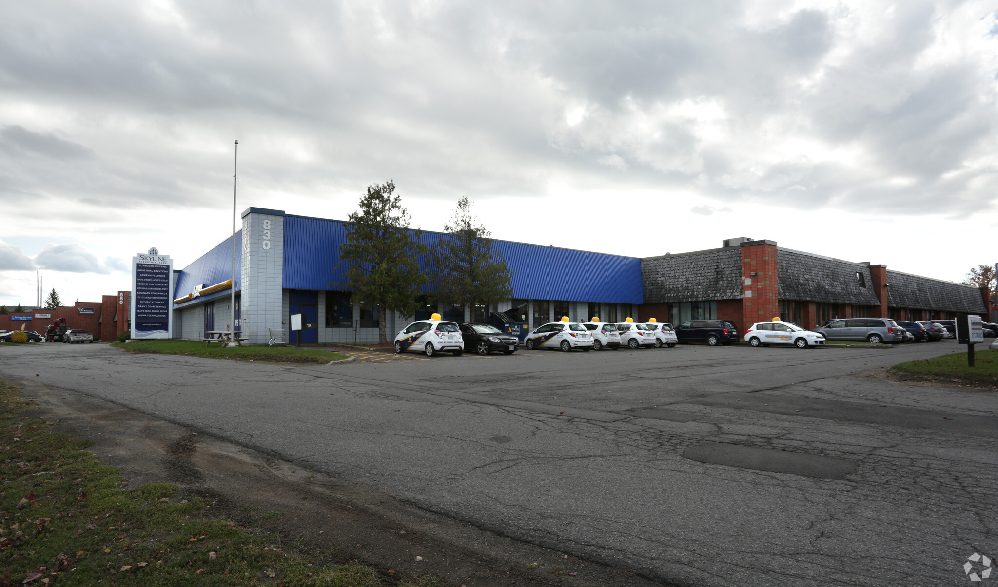 830-840 Industrial Ave, Ottawa, ON for lease Primary Photo- Image 1 of 6