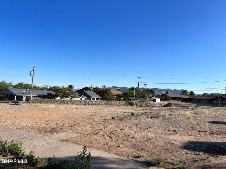 1501 Brown St, El Paso, TX for sale - Building Photo - Image 3 of 5