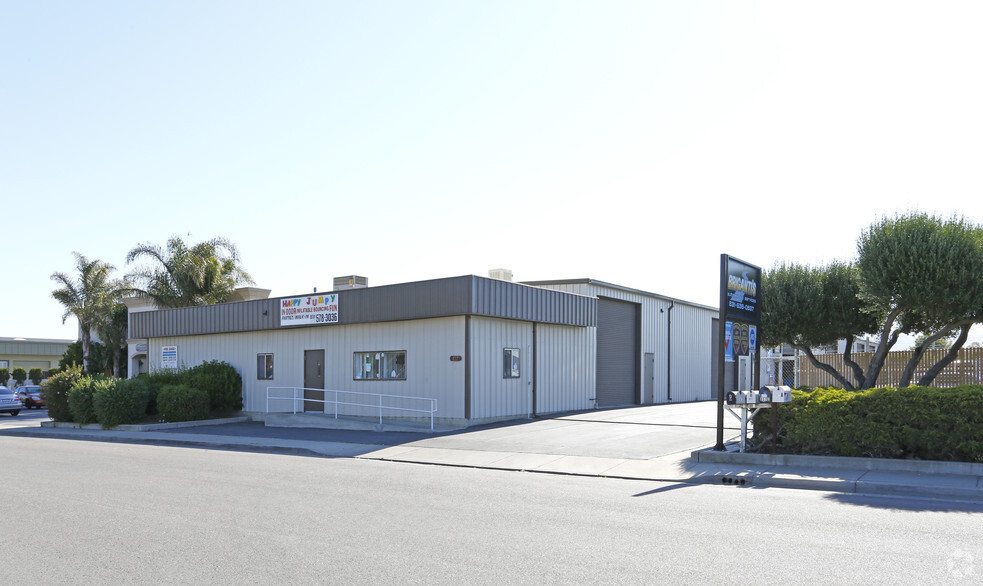 857 Industrial Dr, Hollister, CA for sale - Primary Photo - Image 1 of 1