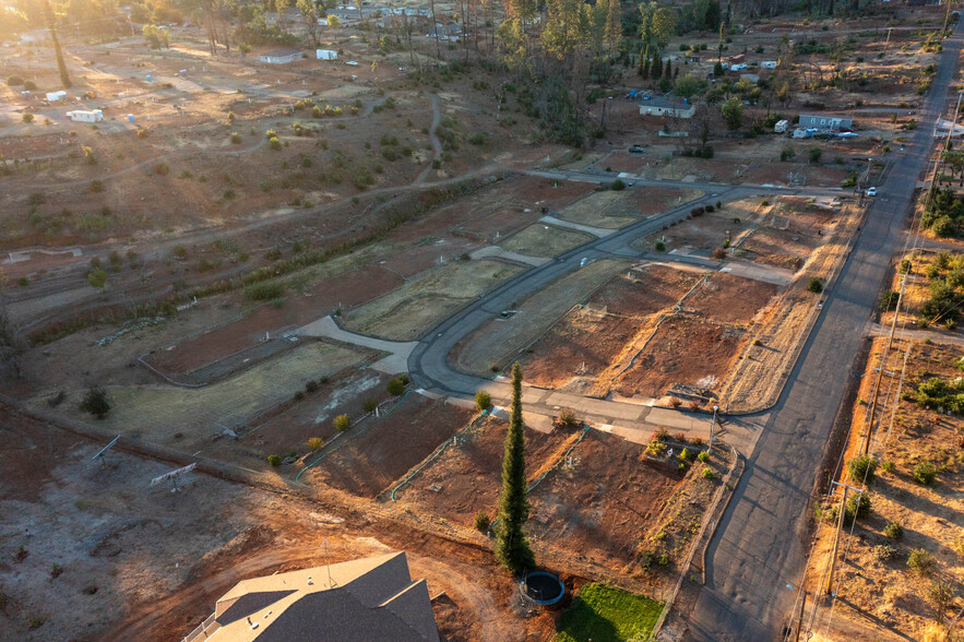 5427 & 5430 Edgewood Lane & Sawmill Road, Paradise, CA for sale - Aerial - Image 1 of 1