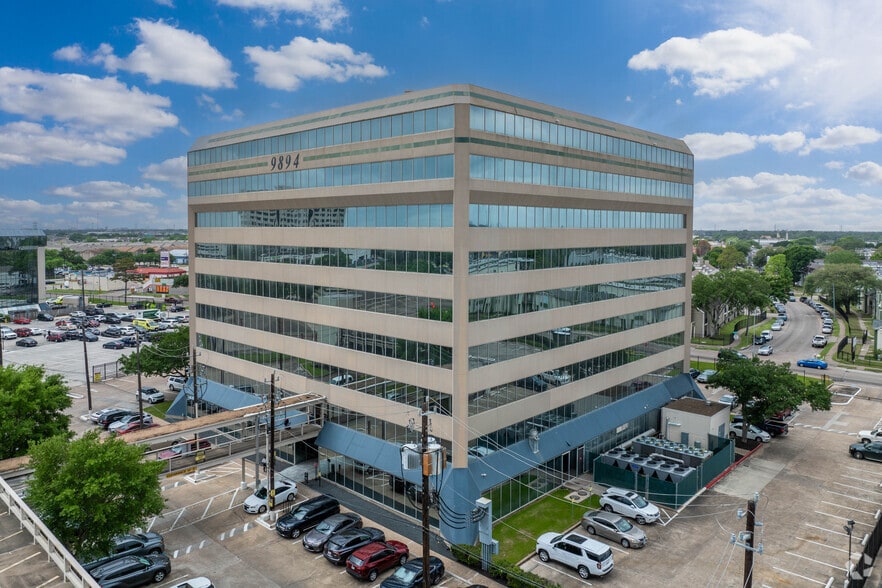 9894 Bissonnet St, Houston, TX for sale - Building Photo - Image 2 of 13