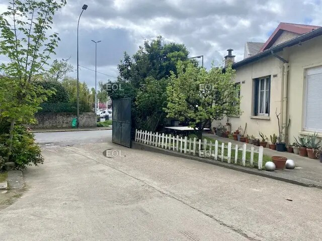 Flex in Corbeil-Essonnes for lease - Building Photo - Image 2 of 7