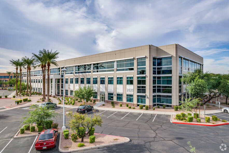 2421 W Peoria Ave, Phoenix, AZ for lease - Building Photo - Image 1 of 5