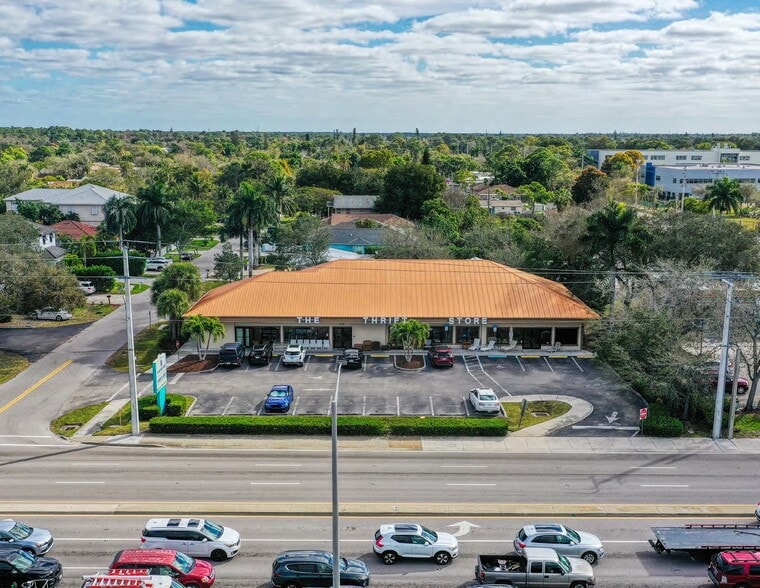 1115 Airport Pulling Rd, Naples, FL for lease - Building Photo - Image 2 of 9
